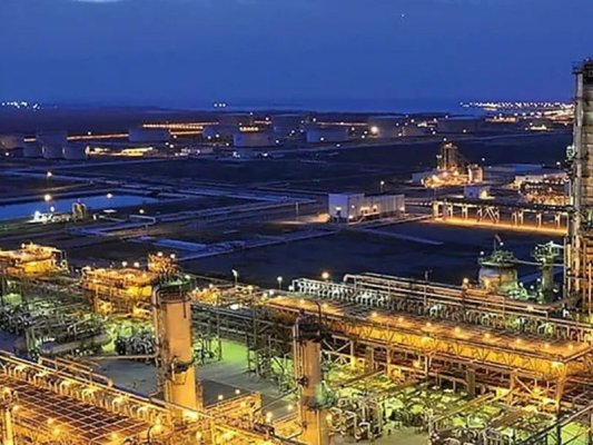 Husi Saldırısı Sonrası Suudi Aramco Cizan Rafinerisini Kapatıyor