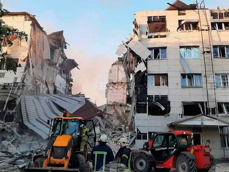 Kiev'de Geceleyin Düzenlenen Saldırıda 8 Kişi Öldü