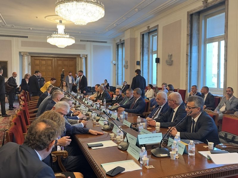 Muhalefet, Sağlık Sigortası Fonu Bütçesinde Maaş ve Koruyucu Hekimlik İçin Daha Fazla Para İstiyor