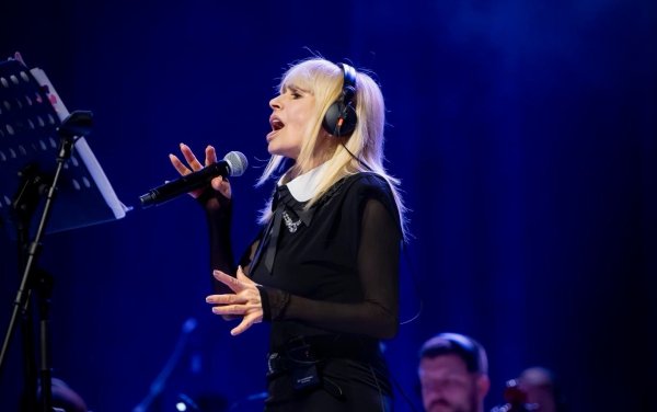 Lili İvanova'ya Fransa'dan Büyük Ödül