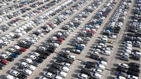 Bulgarlar Yeni Arabalara Akın Etti, Elektrikli Araç Satışları Yüzde 86 Fırladı