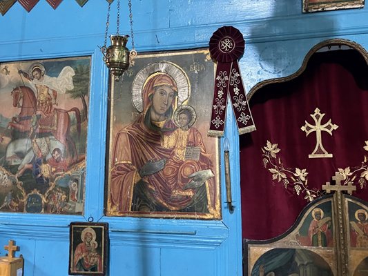 Sözde 'çarpıcı' Meryem Ana ikonası. FOTOĞRAF: NENKO STANEV
