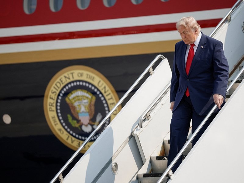 Trump'ın Kripto Hamlesi: Kendisi 1 Milyar Dolar Kazandı, Yatırımcıları Kaybetti