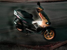Gorna Oryahovitsa'da Araba, Motosikletli Çocuğa Çarptı