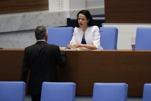 Bulgaristan'da 2026 Bütçesi Onaylandı: Emekli Maaşları, Doğum İzni ve Aynoroz'daki Rahipler İçin Yeni Düzenlemeler