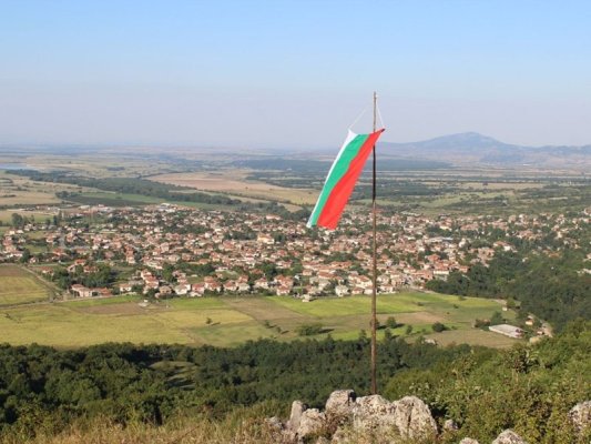 Asenovgrad'a Bağlı Topolovo Köyü'nde Yangın Faciası: 60 Yaşındaki Adam Evinde Hayatını Kaybetti