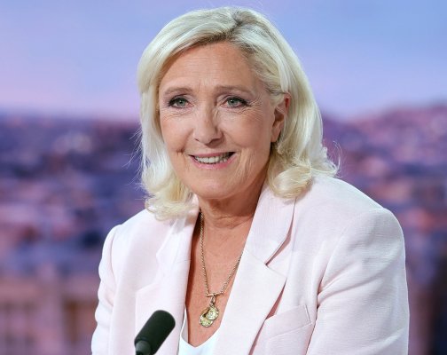 Mahkumiyet Kararına Rağmen Marine Le Pen Anketlerde Zirvede