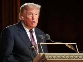Trump: Ukrayna'nın Patriot Füzesi Üretmesine İzin Verip Vermeyeceğimden Emin Değilim