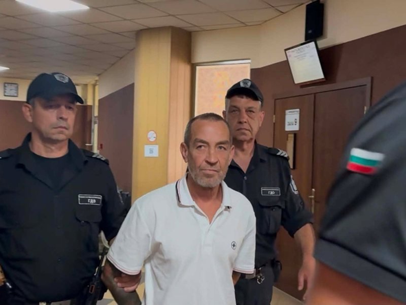 Karlovo'da Korkunç Cinayet: Karısını Tahta Kazıkla Öldürüp Uyudu