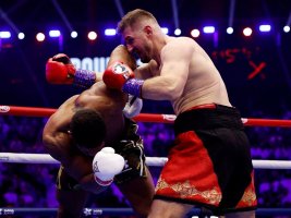 Joshua, Kazadan Sonraki İlk Maçında Arnavut Rakibini Nakavt Etti