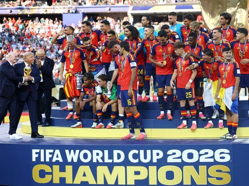 Madrid Dünya Şampiyonlarını Coşkuyla Karşılıyor: Kutlamada Yapay Zeka Rüzgarı