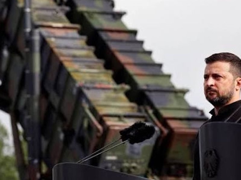 Zelenski: Ukrayna, Rusya ve Kırım'daki Kilit Hedeflere Saldırdı
