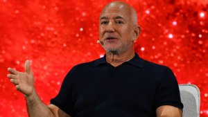 Jeff Bezos'tan Liverpool Hamlesi