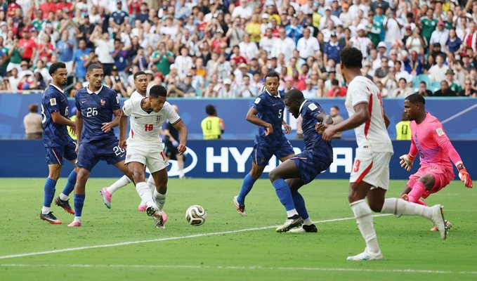 Jude Bellingham, büyük bir turnuvada en çok gol atan İngiliz oyuncu oldu.