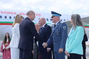 Radev Ankara'da: NATO Zirvesi Liderler Yemeği Başlıyor