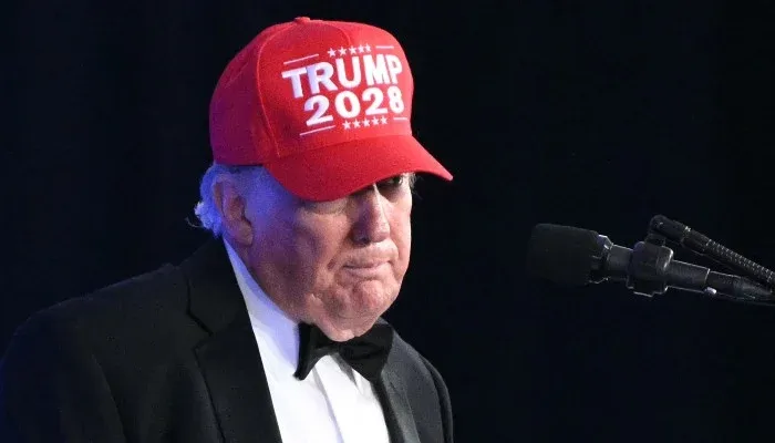 Trump'ın 10 Acımasız Şakası Buz Gibi Uyarılara Dönüştü