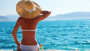Bir Striptizci Bikini Giydi ve Dünyayı Sonsuza Dek Değiştirdi