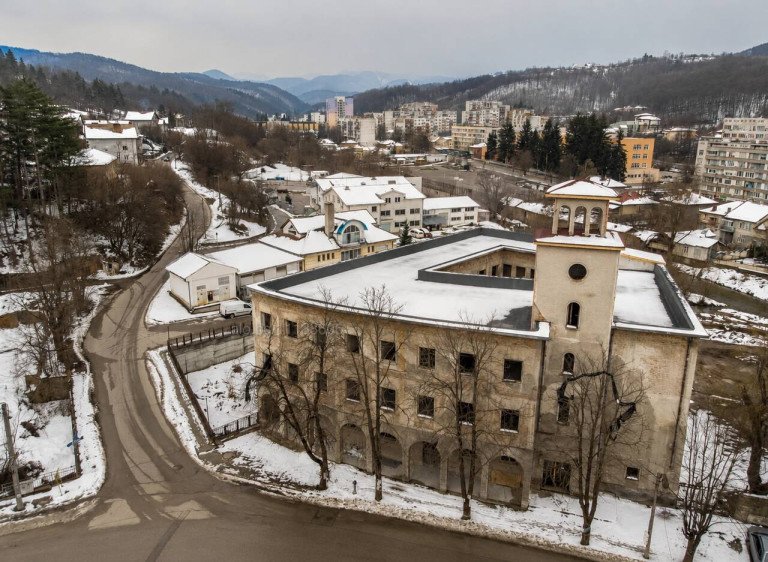 Sosyalizm Döneminin Efsanevi Oteli Buzluca, Lüks Konut Oluyor