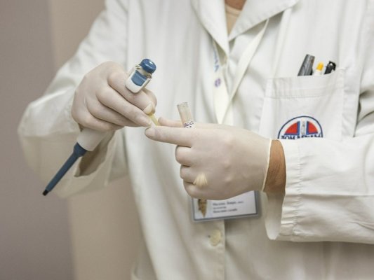 Kan Testi Alzheimer'ı 5 veya 10 Yıl Önceden Tahmin Edebilecek