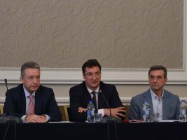 Yanaki Stoylov: Gücün Az Kişide Toplanması Kamusal Otoriteyi Zayıflatıyor