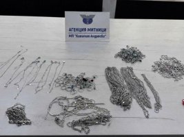 Kapitan Andreevo'da Ukraynalı Kadının Çantasında 2 Kilodan Fazla Gümüş Takı Ele Geçirildi