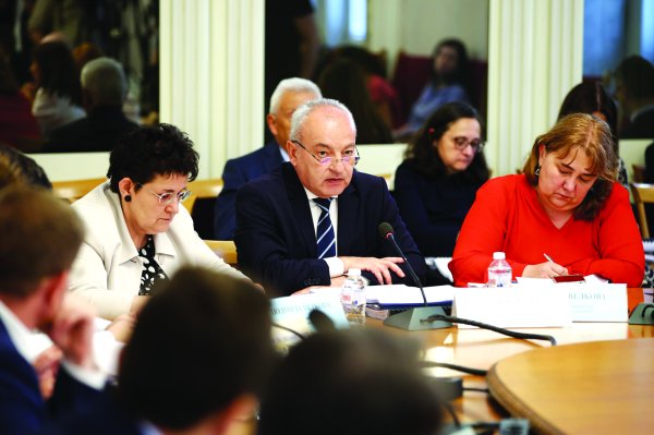 2026 Bütçesi: Emeklilere, Hastanelere ve Belediyelere Daha Fazla Para