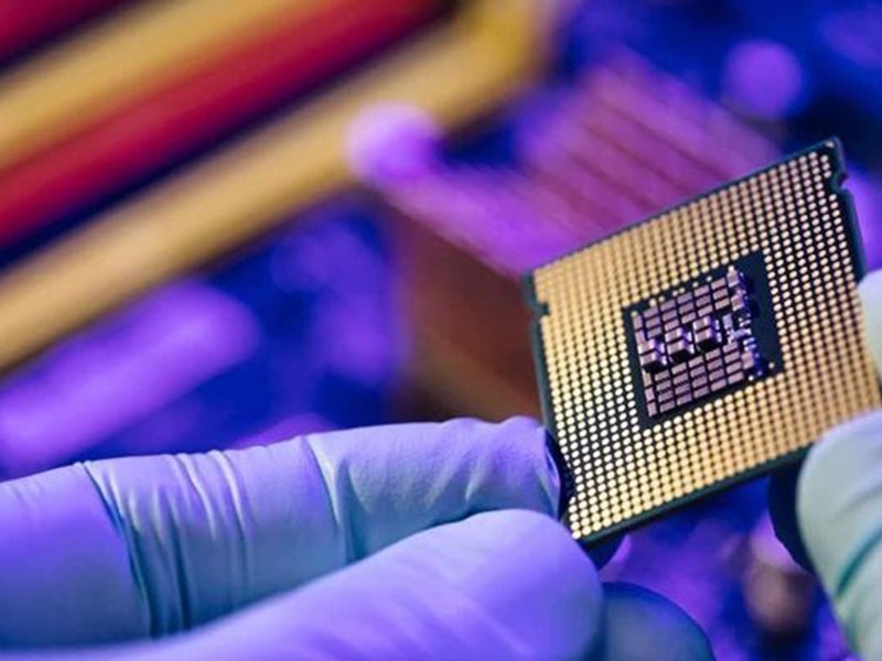 Alman Otomobil Üreticileri Yeni Çip Krizine Hazırlanıyor