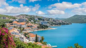 Kahve 1 Euro, Kebap 5 Euro: Bosna Hersek'in Neum Kasabası Uygun Tatil İmkanı Sunuyor
