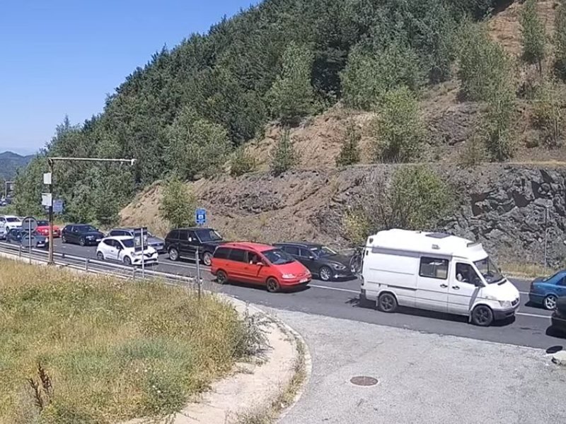 Kaza Nedeniyle Makaza Yolunda Trafik Tek Şeride Düştü