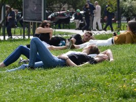 Gençlerimizin %14'ü Yoksulluk Riskinde, AB Ortalaması %5,8