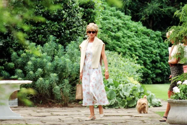 Prenses Diana'nın Camilla'yla Yüzleştiği Malikane Satışa Çıktı: 33,5 Milyon Dolar