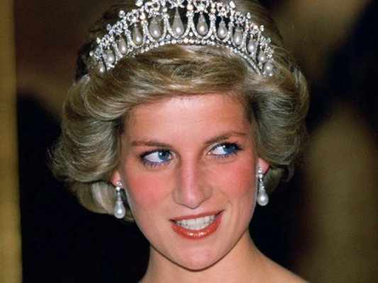 Prenses Diana'nın III. Charles'la Balayından Daha Önce Görülmemiş Mektupları Açık Artırmaya Çıkıyor