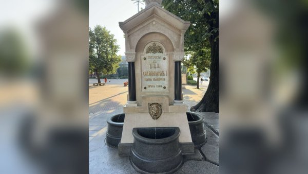 Kazanlık'taki Çar Çeşmesi Yeniden Akıyor