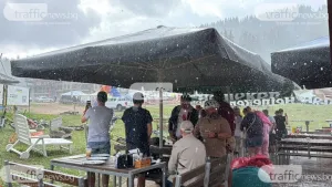 Pamporovo'da Ceviz Büyüklüğünde Dolu Yağışı: Yarış Yarıda Kaldı