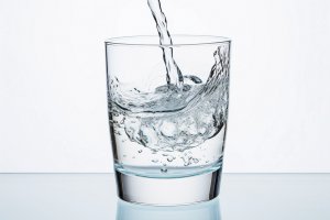 Su Diş Sağlığımızı Nasıl Etkiliyor? Diş Hekiminden Önemli Tavsiyeler