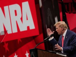 Trump, ABD'nin NATO Desteğini 'Absürt' Olarak Nitelendirdi