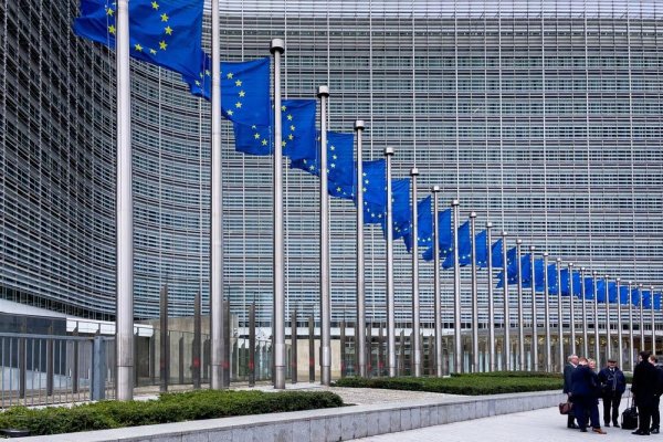 Kabul Edildi! Brüksel, Bulgaristan'a Bütçe Açığı İçin Süre Verdi