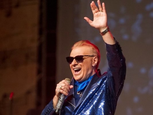 Vasil Naidenov Yeni Şarkını Tanıttı: "Kazakh Li Ti Kolko Si Krasiva"