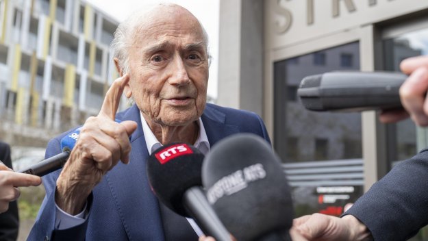 Eski FIFA Patronu Blatter'den Trump'a Sert Tepki