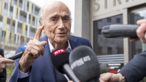 Eski FIFA Patronu Blatter'den Trump'a Sert Tepki