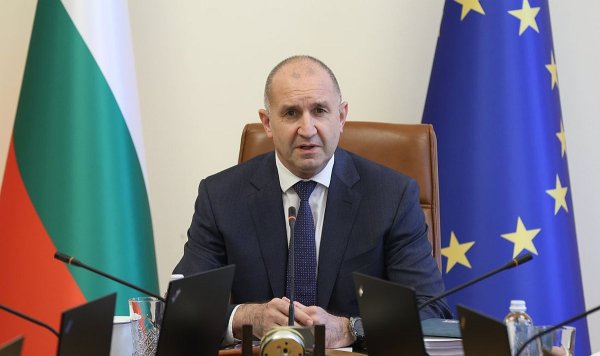 Radev'den İçişleri Bakanlığı'na tebrik: Uyuşturucuyla mücadele hükümetin önceliği
