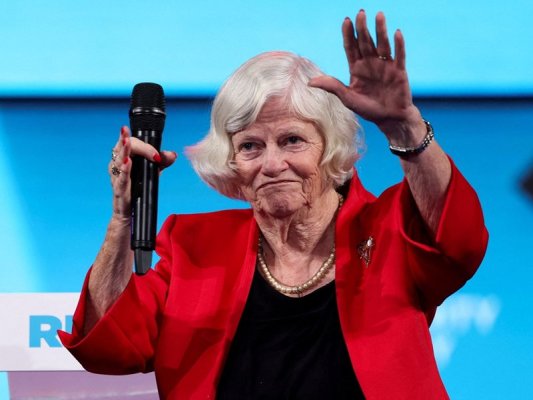 Eski İngiliz Bakan Ann Widdecombe Cinayetinde Şüphelinin Evinde Komünist Edebiyat Bulundu