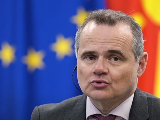 Fransa'nın Üsküp Büyükelçisi Hatırlattı: 2022 Uzlaşısı Sizinle AB Arasında İmzalandı