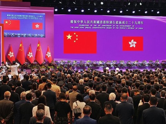Hong Kong'da Çin Süverenliğinin 29. Yılı Kutlandı
