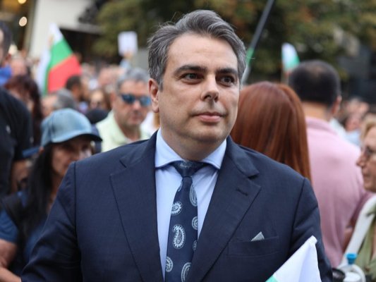 Asen Vasilev'den 'Pervaz Pervaz'a Tepki: Daha Fazla Ödüyorsunuz, Aynısını Alıyorsunuz