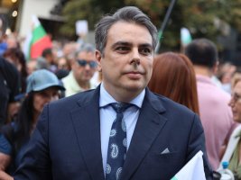 Asen Vasilev'den 'Pervaz Pervaz'a Tepki: Daha Fazla Ödüyorsunuz, Aynısını Alıyorsunuz