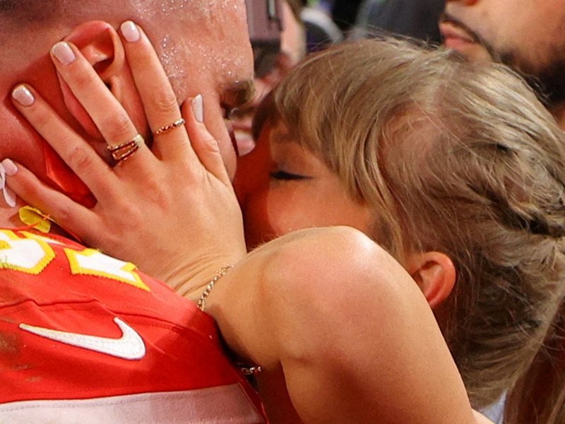 Taylor Swift ve Travis Kelce'nin Düğününde En Kötü Giyinen Davetliler
