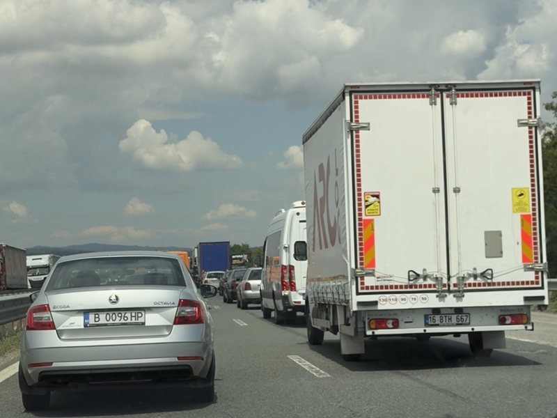 Trakya Otoyolu'ndaki Operasyonda 3 Tır Trafikten Men Edildi, 6'sı Arızalı Çıktı