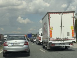 Trakya Otoyolu'ndaki Operasyonda 3 Tır Trafikten Men Edildi, 6'sı Arızalı Çıktı