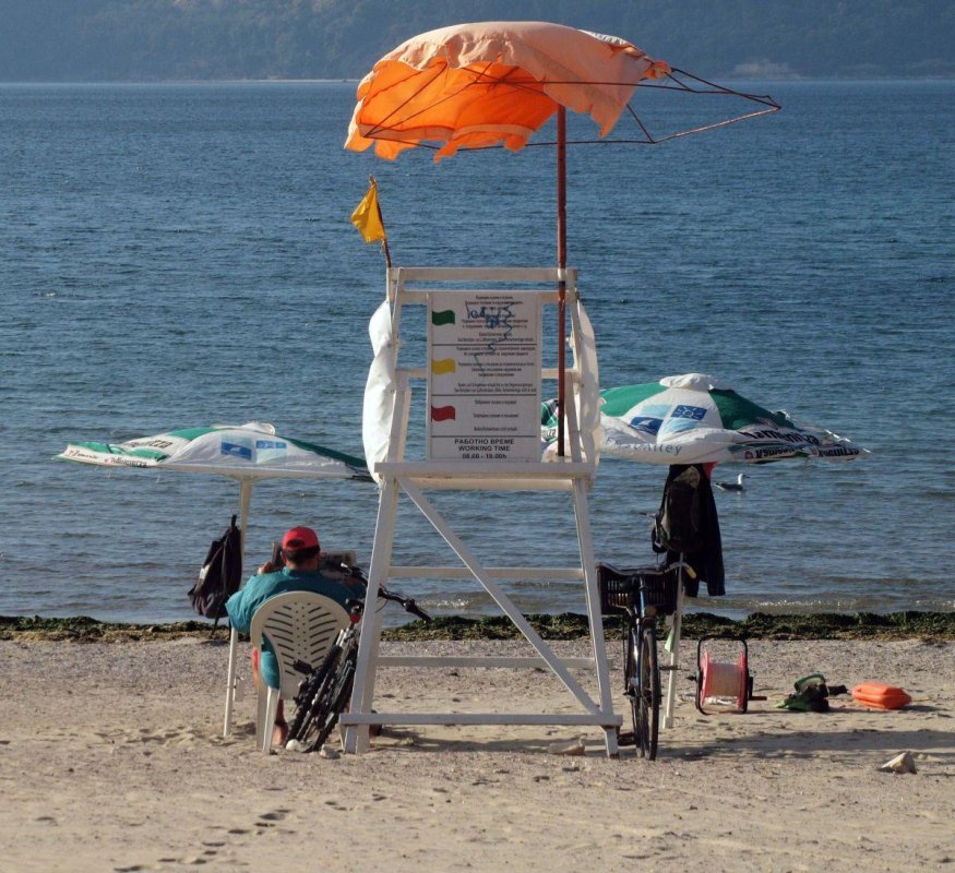 Burgas'ta Trajedi: Genç Kadın Boğuldu, Soruşturma Başlatıldı